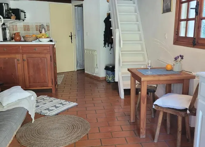 Et Jardin Enchastrayes